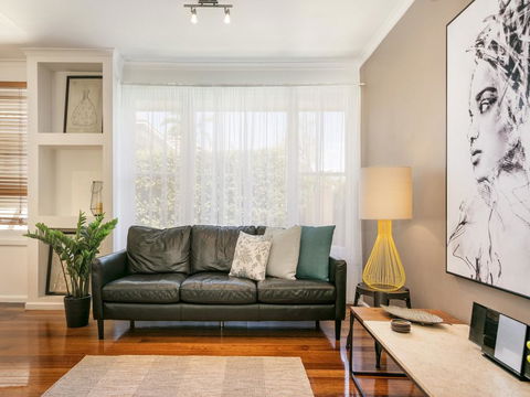 Boutique Stays - Sandy Breeze 3 - St Kilda Accommodation 1