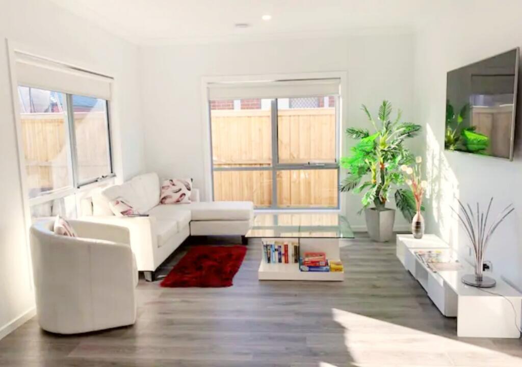 St Arnaud East ACT St Kilda Accommodation