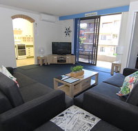 Breakers 10 - Main Beach Location - St Kilda Accommodation