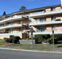 Breakers 8 - Main Beach Location - St Kilda Accommodation
