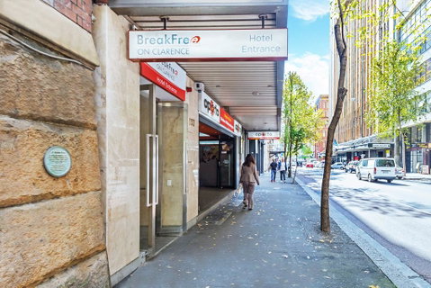 BreakFree On Clarence - St Kilda Accommodation 2