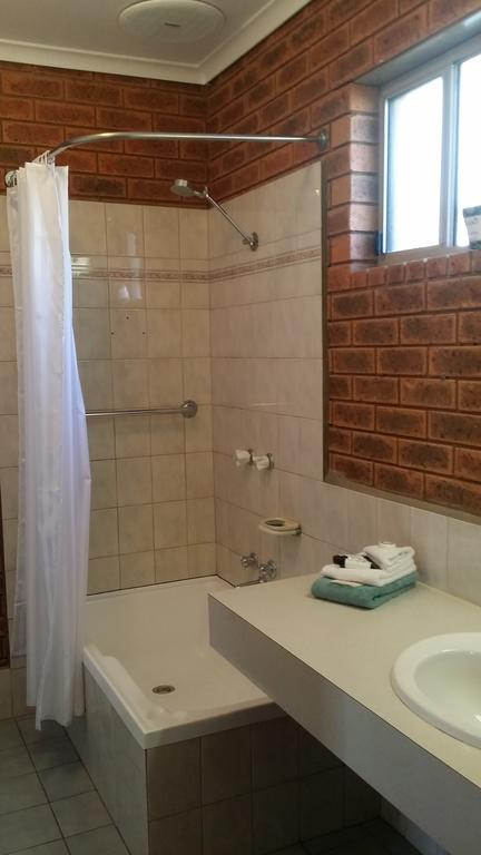 Bridge Motor Inn Tocumwal - St Kilda Accommodation 1
