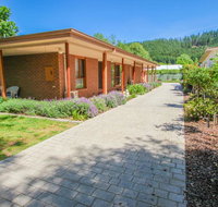 Bright Country Home - St Kilda Accommodation