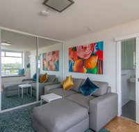 Bright Studio with Amazing City Views - St Kilda Accommodation