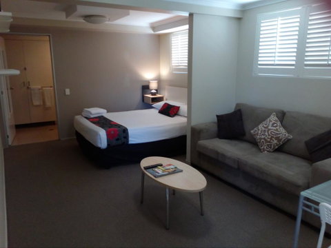 Brisbane Street Studios - St Kilda Accommodation 2