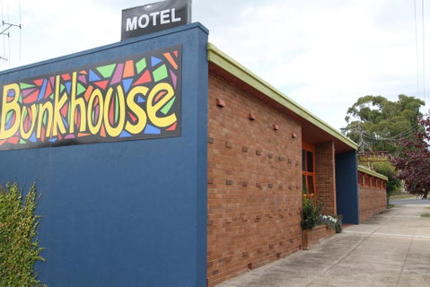Bunkhouse Motel - St Kilda Accommodation 2
