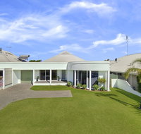 Busselton Beach House - St Kilda Accommodation