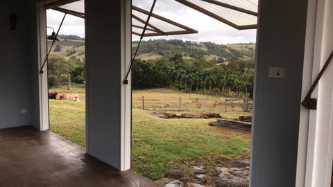 BYRON BAY New! SUNSET COTTAGE - St Kilda Accommodation 2