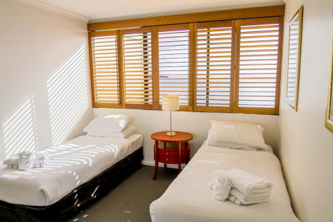 Cairns Aquarius - St Kilda Accommodation 3