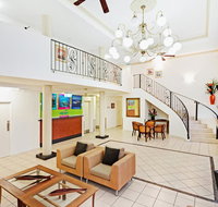 Cairns Queens Court - St Kilda Accommodation
