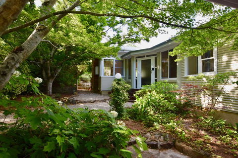Calamandah House Of Blackheath - St Kilda Accommodation 0