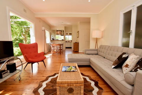 Calamandah House Of Blackheath - St Kilda Accommodation 3