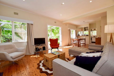 Calamandah House Of Blackheath - St Kilda Accommodation 2