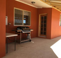 Caretakers Cottage Budget Accommodation - St Kilda Accommodation