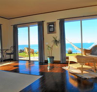 Castaways Apollo Bay - St Kilda Accommodation