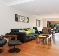 Casuarina Cove 1 - Free WiFi - Air Conditioning - East Ballina - St Kilda Accommodation