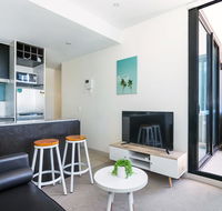Central and Modern Apartment in Melbourne CBD - St Kilda Accommodation