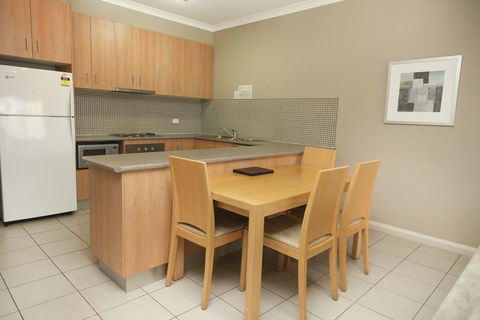 Centrepoint Apartments Griffith - St Kilda Accommodation 2