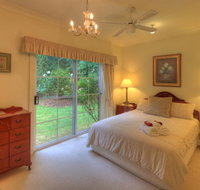 Chalets Lumineux - St Kilda Accommodation
