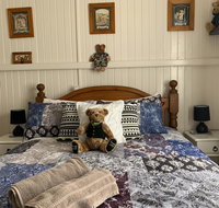 Cherry Blossom Cottage - St Kilda Accommodation