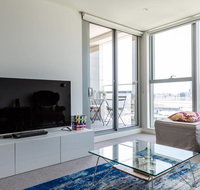 Chic Modern  Stylish.Stunning ViewsFree Parking - St Kilda Accommodation
