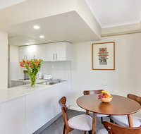 City apartment at College St - St Kilda Accommodation