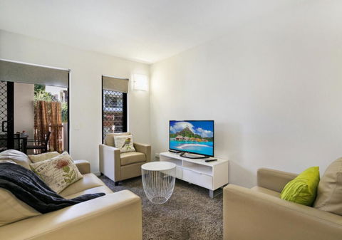 City Getaway Modern Bowen Hills 1 Bedroom With Free WIFI And Parking - St Kilda Accommodation 1