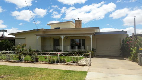 City Holiday Home Mildura - St Kilda Accommodation 0