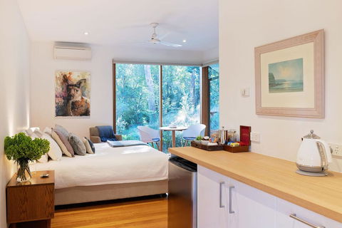 Cladich Pavilions Bed And Breakfast - St Kilda Accommodation 1