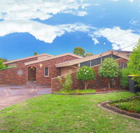 Classic Double Brick Garden House - St Kilda Accommodation