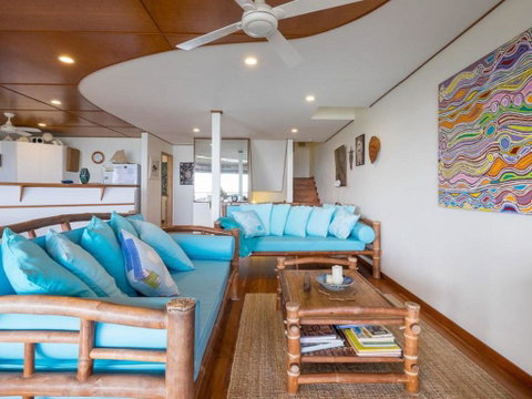 Claytons 10 - St Kilda Accommodation 2