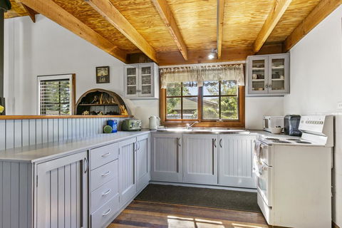 Clervaux Cottage - St Kilda Accommodation 3