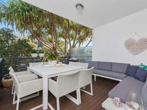 COASTAL CHIC @ CASUARINA - St Kilda Accommodation 1