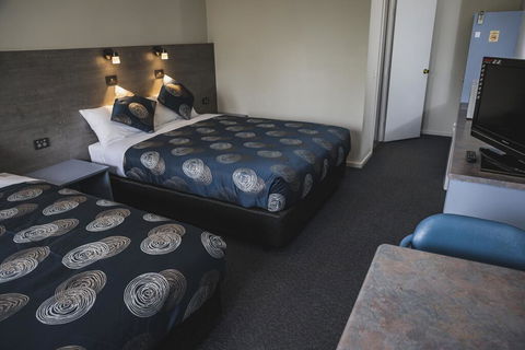 Colac Central Hotel-Motel - St Kilda Accommodation 1