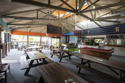 Colonial Village Cabins, Camping & Tours - Hervey Bay YHA - St Kilda Accommodation 3