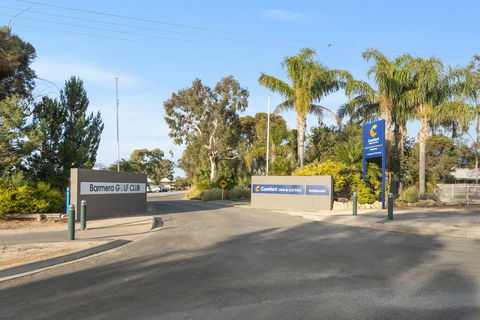 Comfort Inn & Suites Riverland - St Kilda Accommodation 1