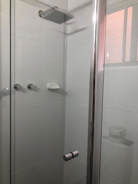 Commodore Motor Inn - St Kilda Accommodation 1