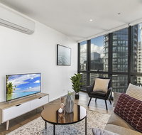 Contemporary Luxury With Views At Maya Waterfront - St Kilda Accommodation