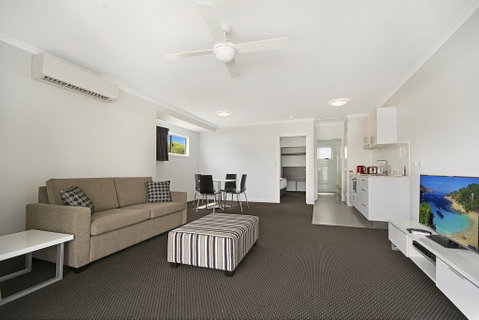 Cooroy Luxury Motel Apartments - St Kilda Accommodation 0