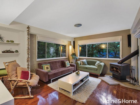 Copacabana Treehouse - 36 Oceano Street, Copacabana - St Kilda Accommodation 3