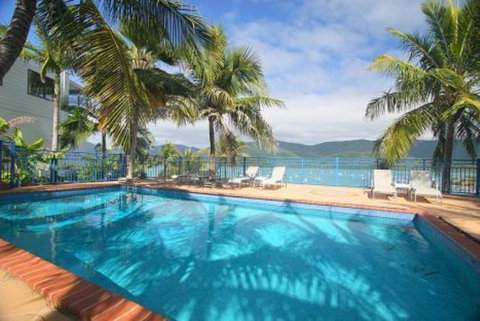 Coral Point Lodge - St Kilda Accommodation 0