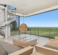 Costa del Sol - WiFi and Austar - St Kilda Accommodation