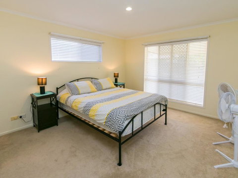 Cozy Family Holiday House - St Kilda Accommodation 1