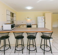 Cozy Family Holiday House - St Kilda Accommodation