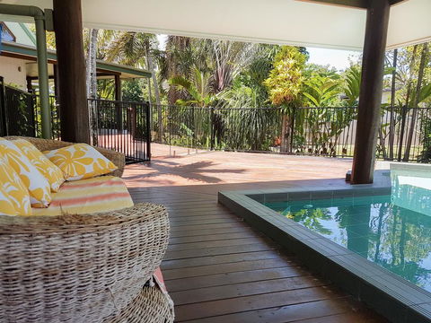 Crazy About Cairns Resort Living - 6 Bedrooms - St Kilda Accommodation 2