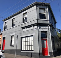 Cromwell Apartment - 3 Red Doors Battery Point - St Kilda Accommodation