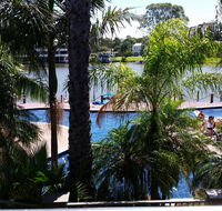 Cypress waterfront spa apartment - St Kilda Accommodation