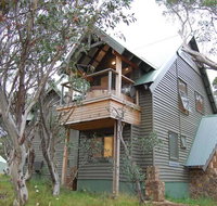 Dandongale - St Kilda Accommodation
