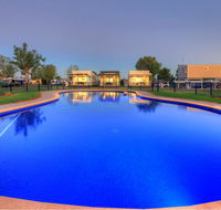 DC on the Lake - St Kilda Accommodation