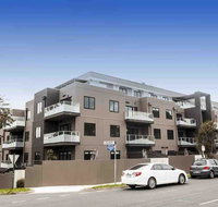 Deakin 2Bed 2Bath and Free parking - St Kilda Accommodation
